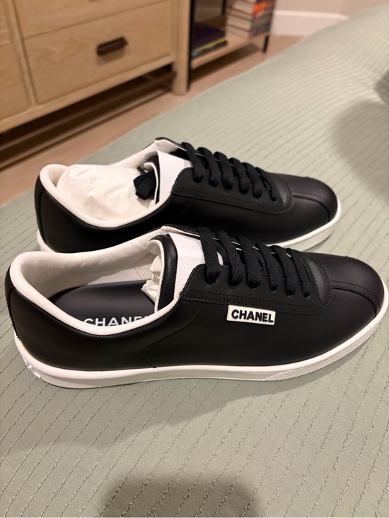 CHANEL Shoes - CHANEL womens Black Leather Low-Top Sneakers